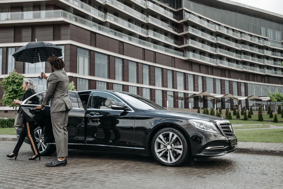 Personal Driver Service: What It Is & How to Book